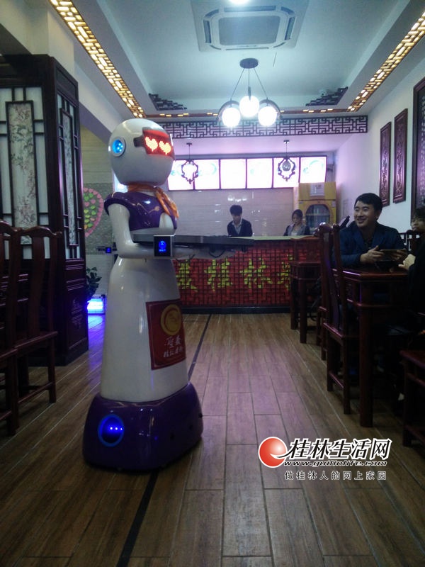 �C���ˌ��׷��͵��˿�����ǰ�����˶��е������档
